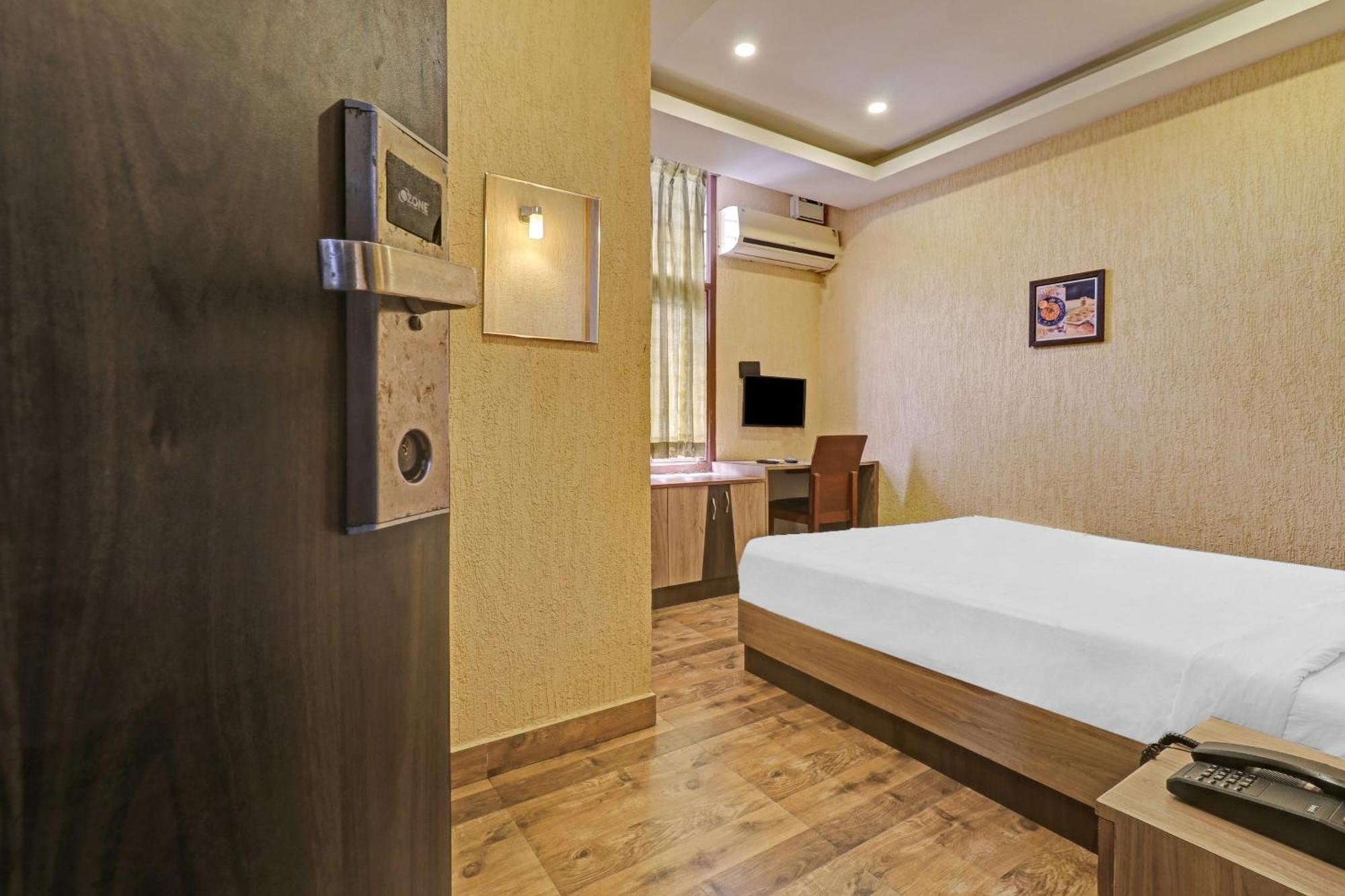 Hotel O Anbu Residency Tiruchirappalli Εξωτερικό φωτογραφία